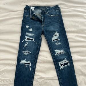 American Eagle Outfitters Women's Blue Distressed Jeans